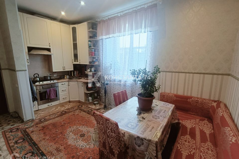Продаётся 2-комнатная квартира, 65 м²