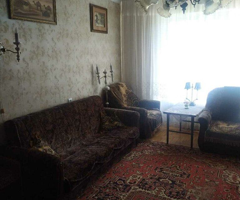 Сдаётся 1-комнатная квартира, 49.7 м²