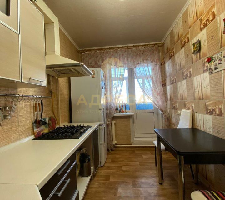 Продаётся 3-комнатная квартира, 64.1 м²