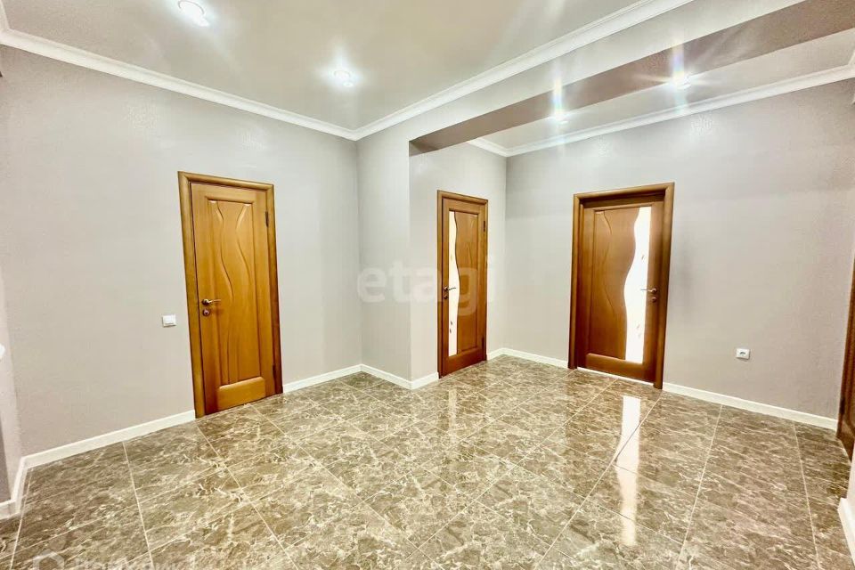 Продаётся 2-комнатная квартира, 68.6 м²