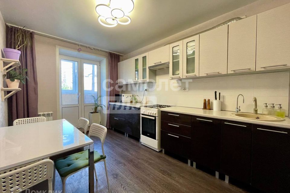 Продаётся 1-комнатная квартира, 43.3 м²