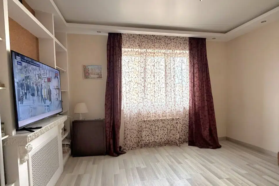 Продаётся 1-комнатная квартира, 41.2 м²