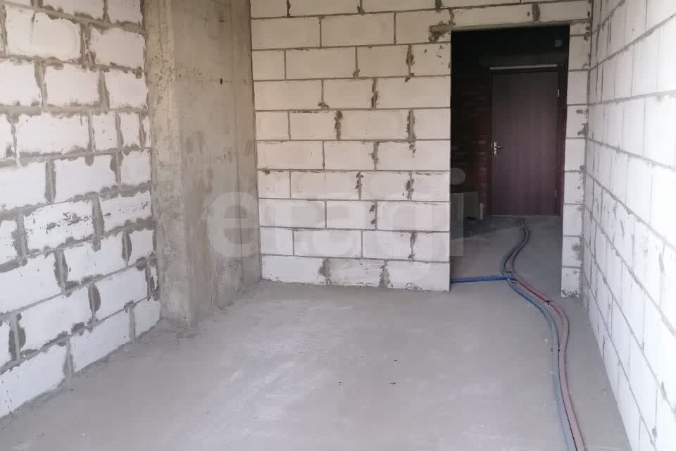 Продаётся 2-комнатная квартира, 79.8 м²