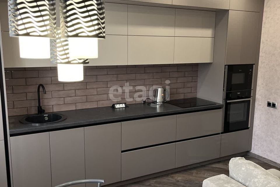 Продаётся 3-комнатная квартира, 57 м²