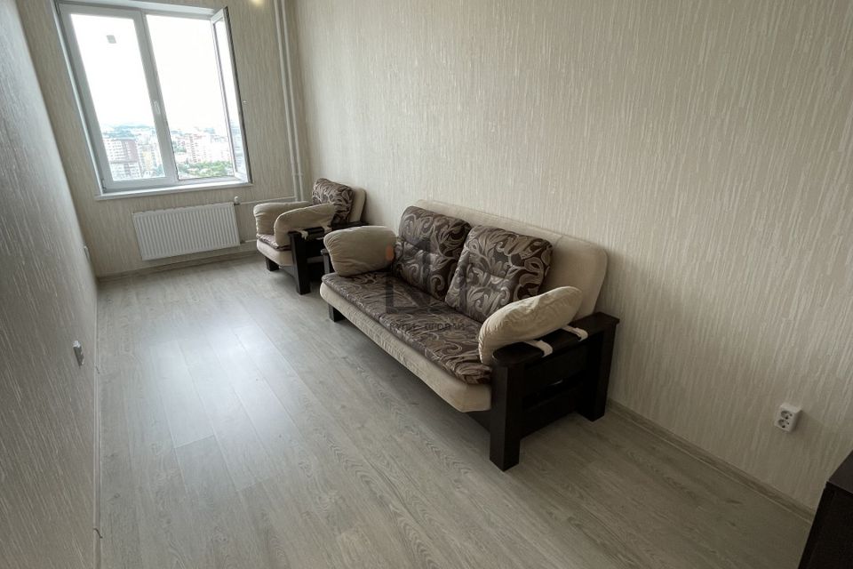 Сдаётся 2-комнатная квартира, 63.3 м²