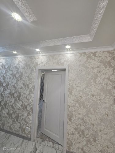 Сдаётся 2-комнатная квартира, 65 м²