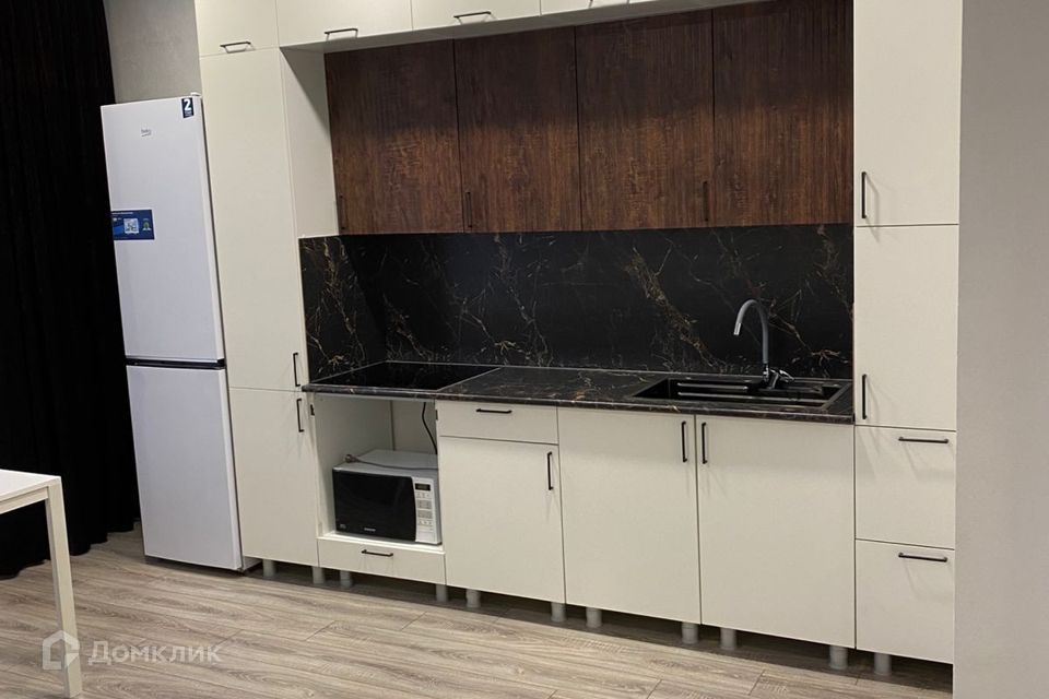 Сдаётся 2-комнатная квартира, 63 м²