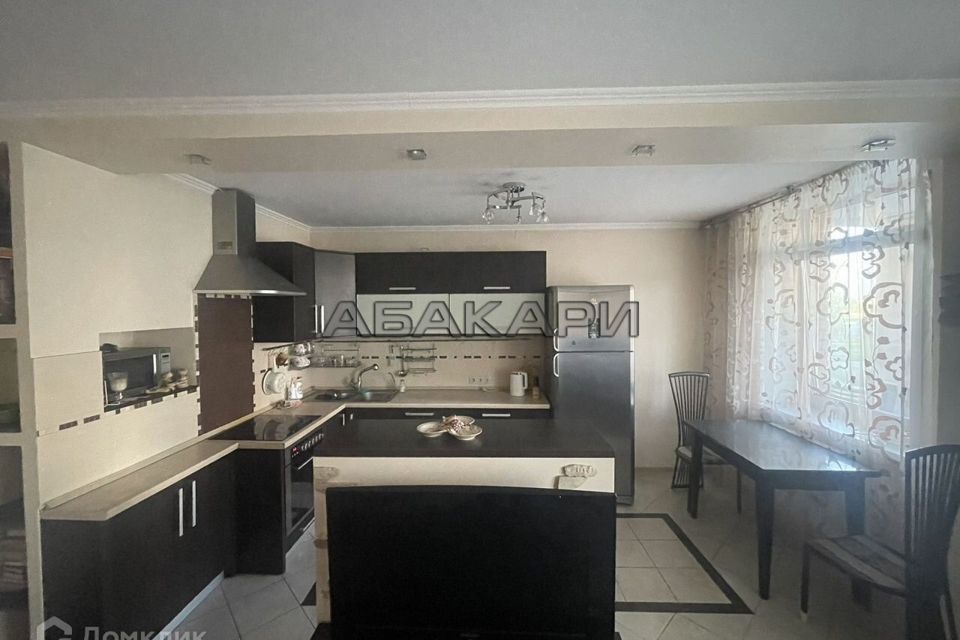 Сдаётся 2-комнатная квартира, 65 м²