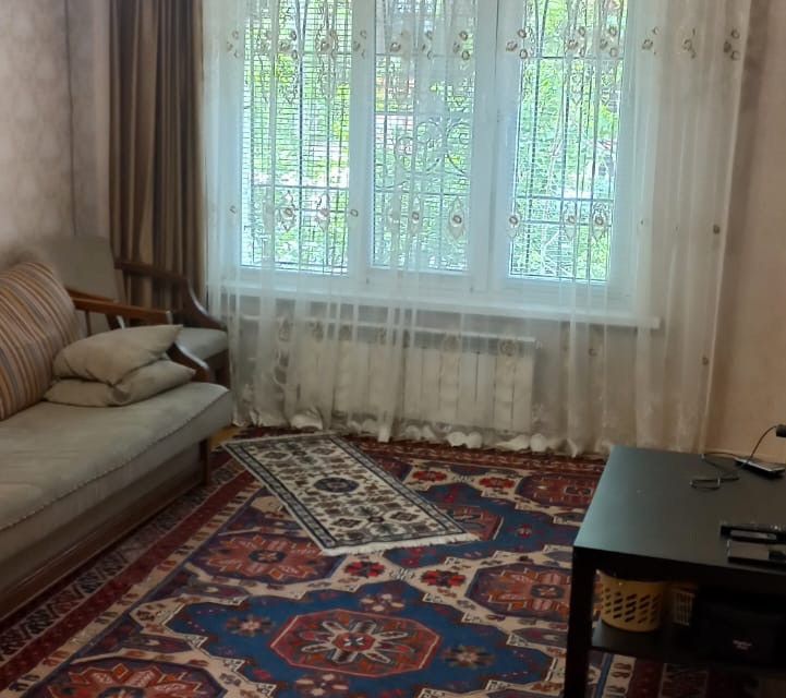 Продаётся 4-комнатная квартира, 60 м²