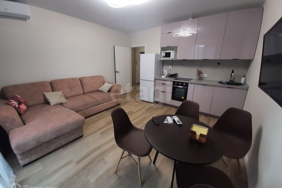 Сдаётся 1-комнатная квартира, 50 м²