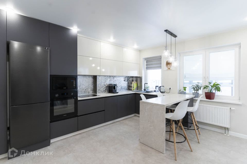 Продаётся 2-комнатная квартира, 72.4 м²