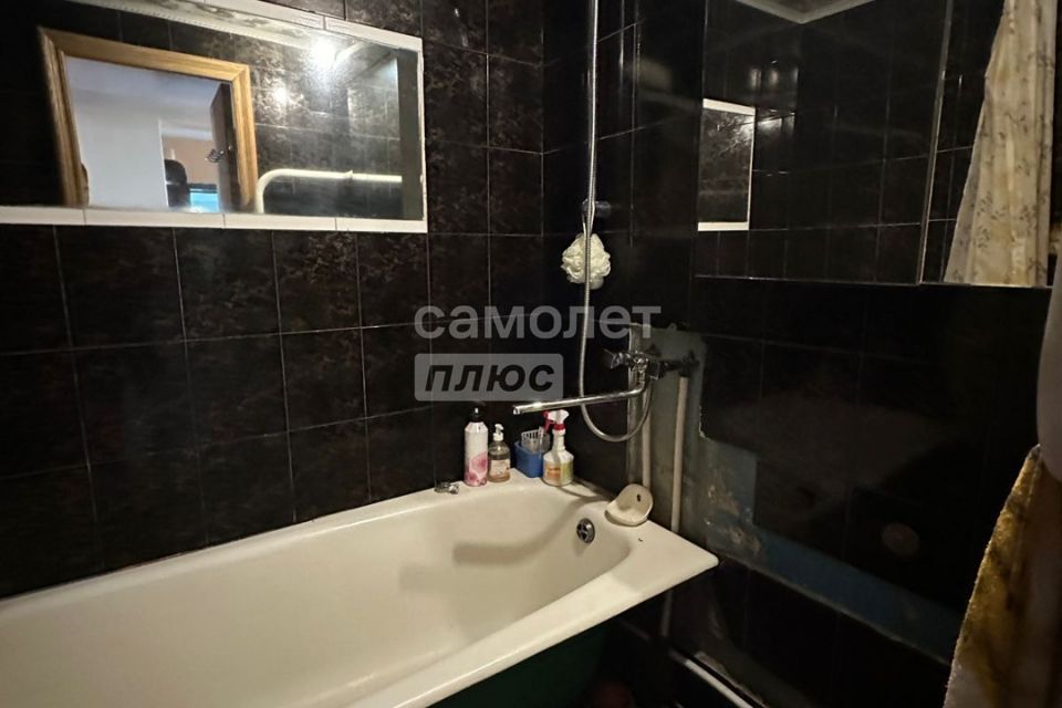 Продаётся 4-комнатная квартира, 81.7 м²