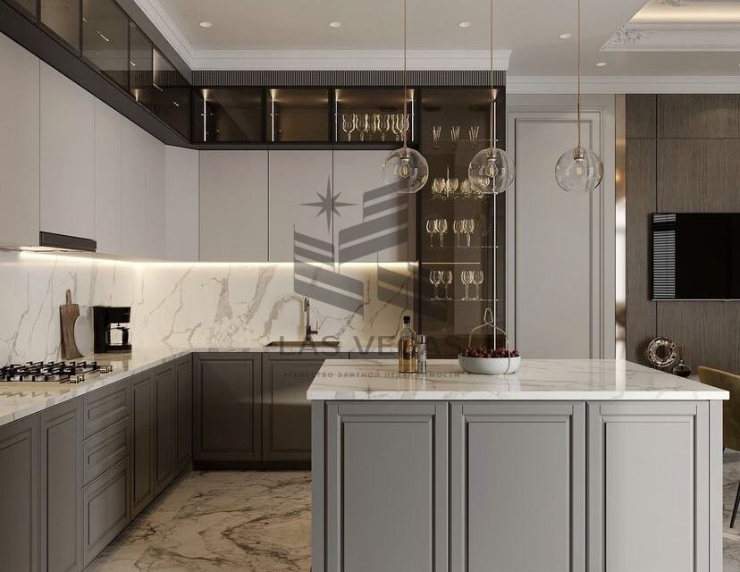 Сдаётся 4-комнатная квартира, 190 м²