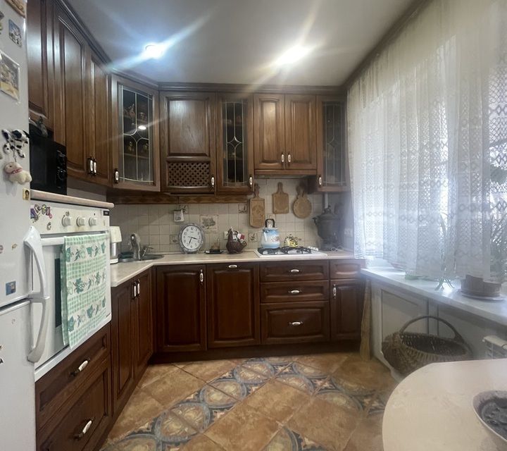 Продаётся 3-комнатная квартира, 61.8 м²