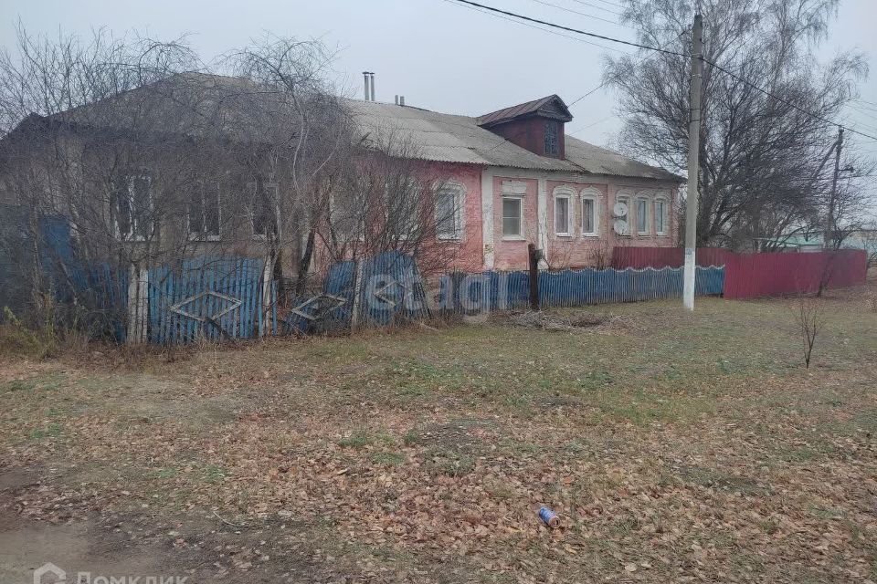 Продаётся 4-комнатная квартира, 53.7 м²