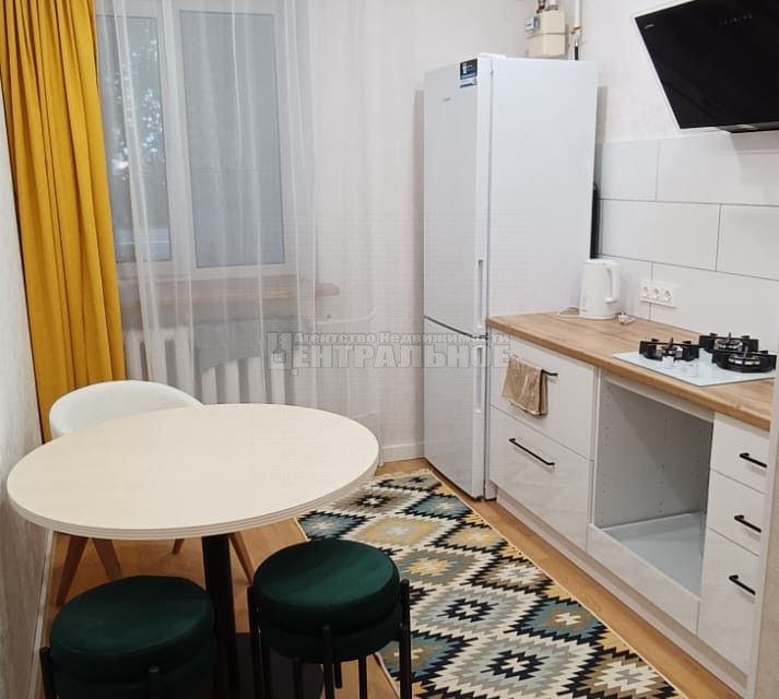 Продаётся 1-комнатная квартира, 40 м²