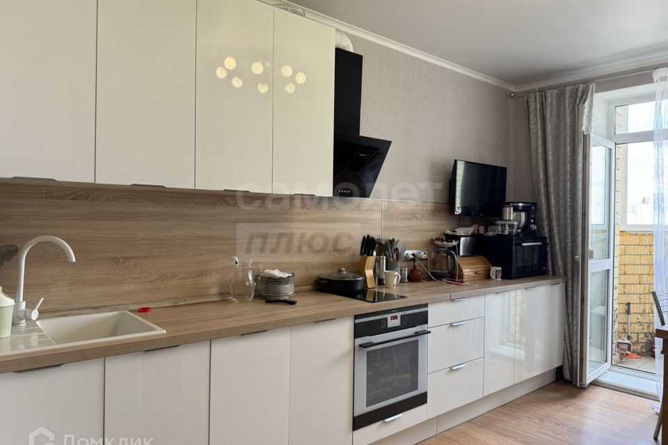 Продаётся 2-комнатная квартира, 56.3 м²