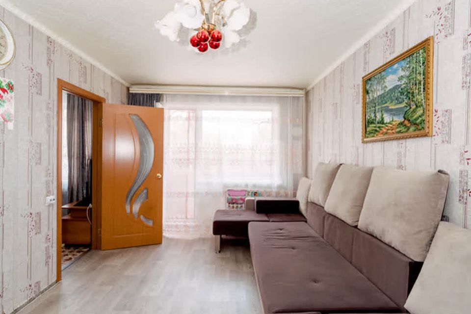 Продаётся 3-комнатная квартира, 47.7 м²