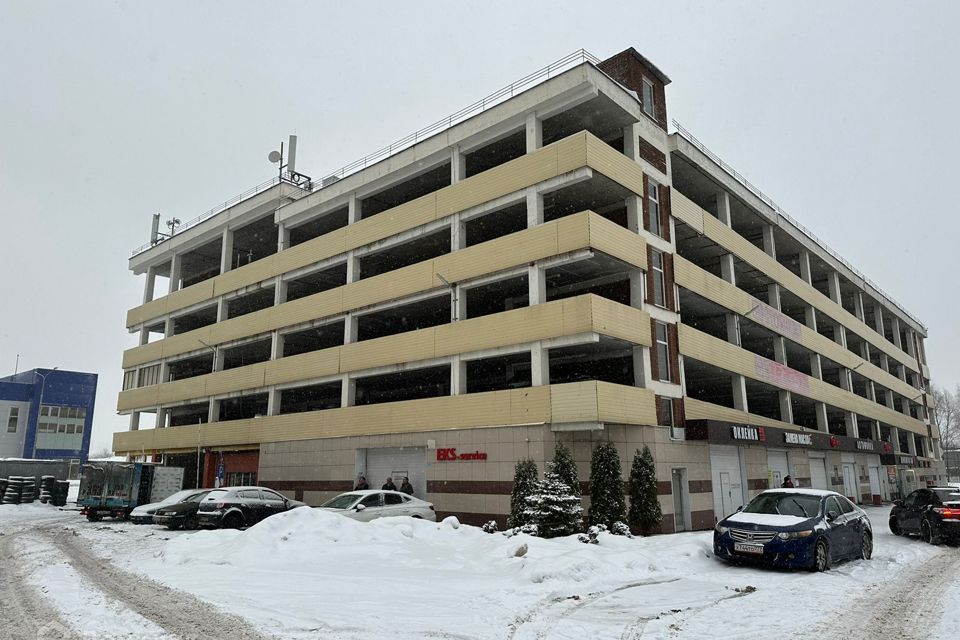 Продаётся машиноместо, 17 м²