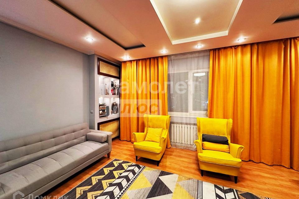 Продаётся 4-комнатная квартира, 103 м²