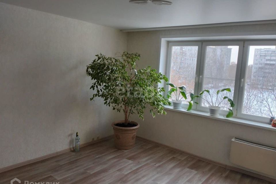 Продаётся 2-комнатная квартира, 62 м²