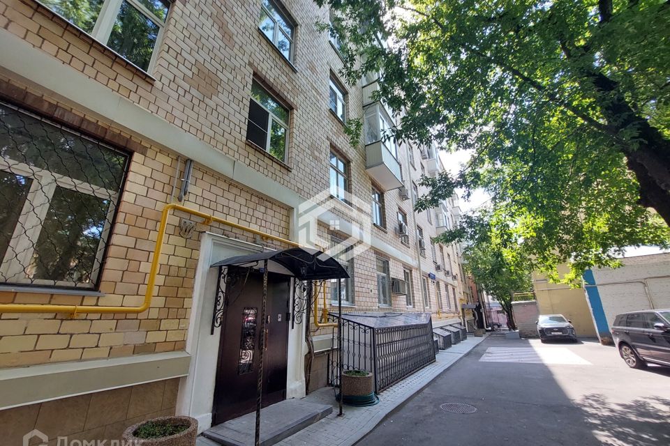 Продаётся 2-комнатная квартира, 65.2 м²