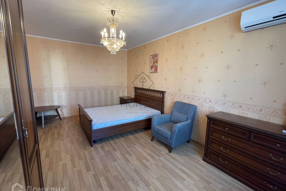 Продаётся 1-комнатная квартира, 38 м²