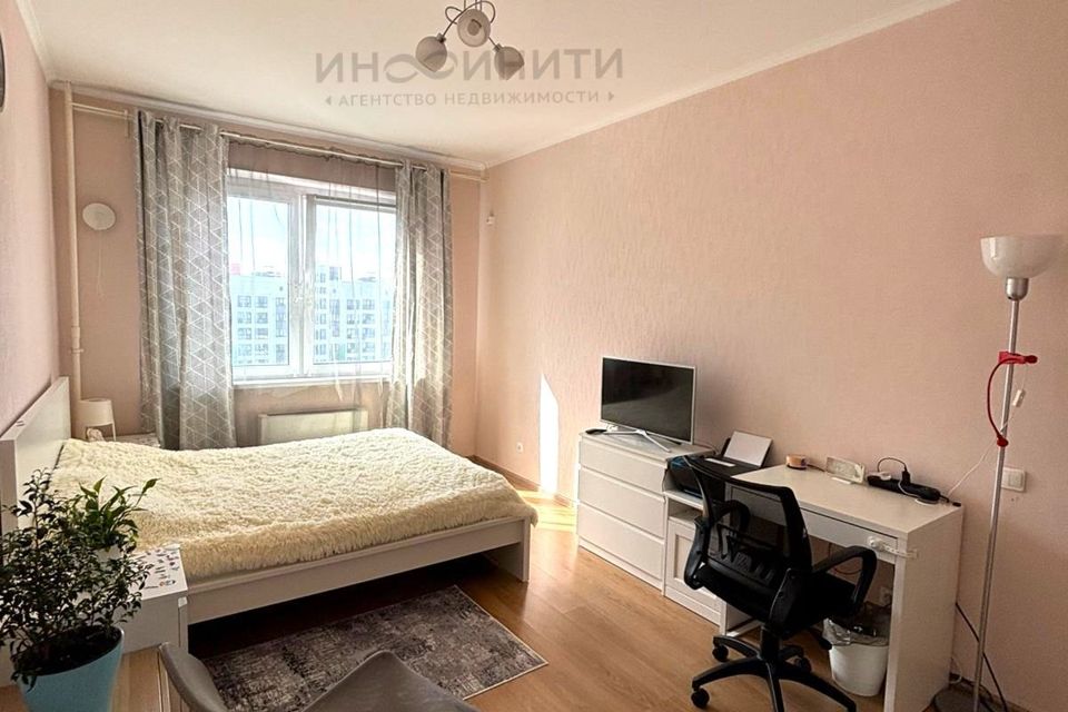 Продаётся 2-комнатная квартира, 55.8 м²