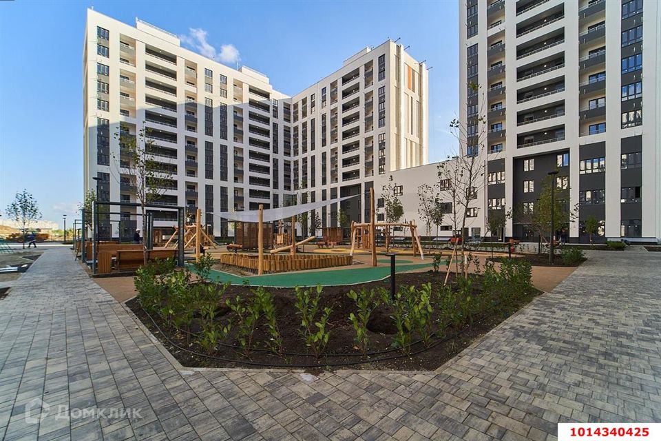 Продаётся 2-комнатная квартира, 60.8 м²