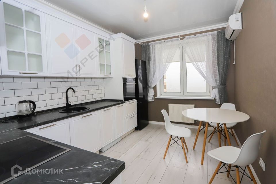 Продаётся 1-комнатная квартира, 39.5 м²