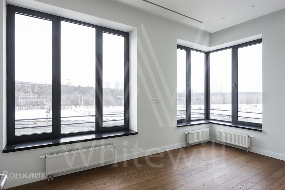 Продаётся 4-комнатная квартира, 91.4 м²