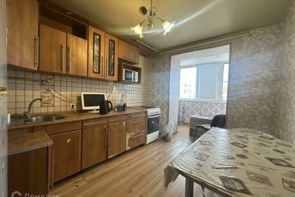 Продаётся 1-комнатная квартира, 41.8 м²