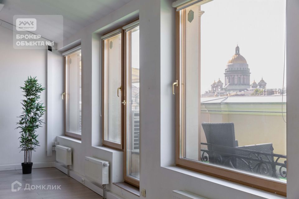 Продаётся 3-комнатная квартира, 181.1 м²