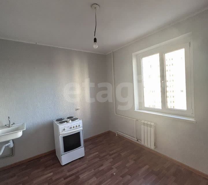 Продаётся 1-комнатная квартира, 37.5 м²
