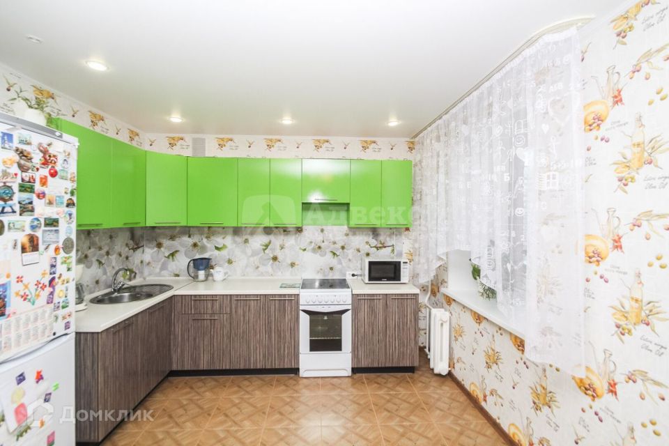 Продаётся 4-комнатная квартира, 72 м²