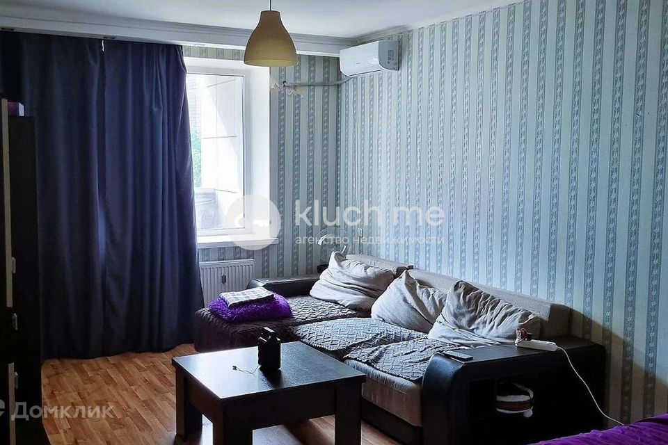 Продаётся 1-комнатная квартира, 57.5 м²