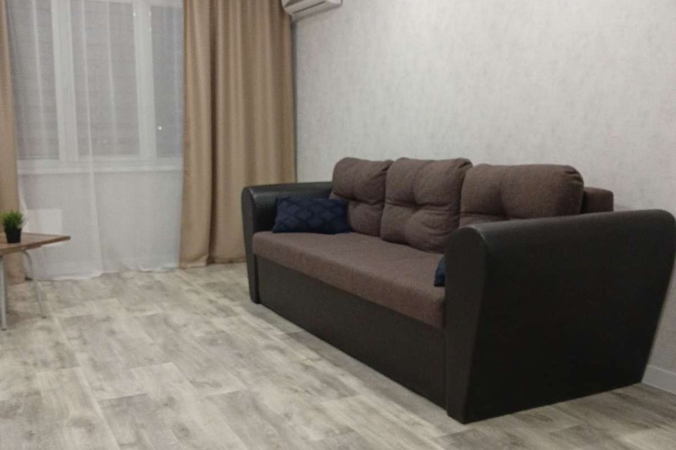 Сдаётся 1-комнатная квартира, 37 м²