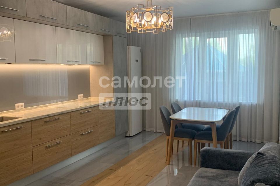 Продаётся 2-комнатная квартира, 72 м²