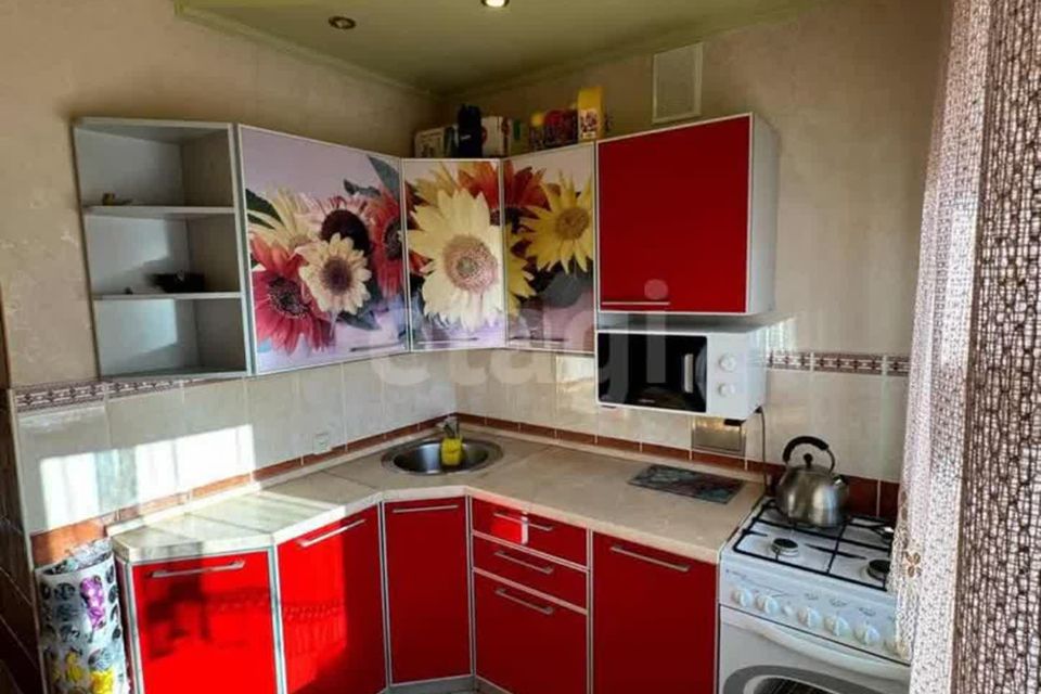 Продаётся 3-комнатная квартира, 51.3 м²