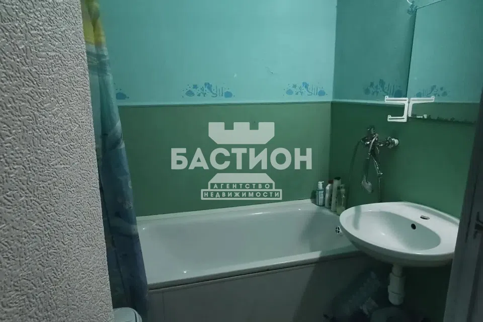 Продаётся 3-комнатная квартира, 70 м²