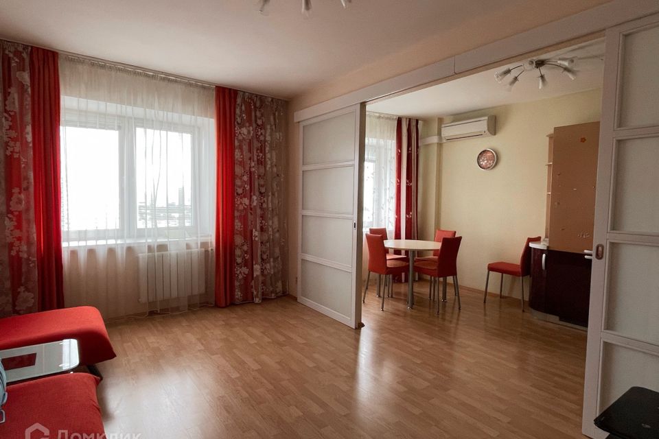 Продаётся 2-комнатная квартира, 71 м²