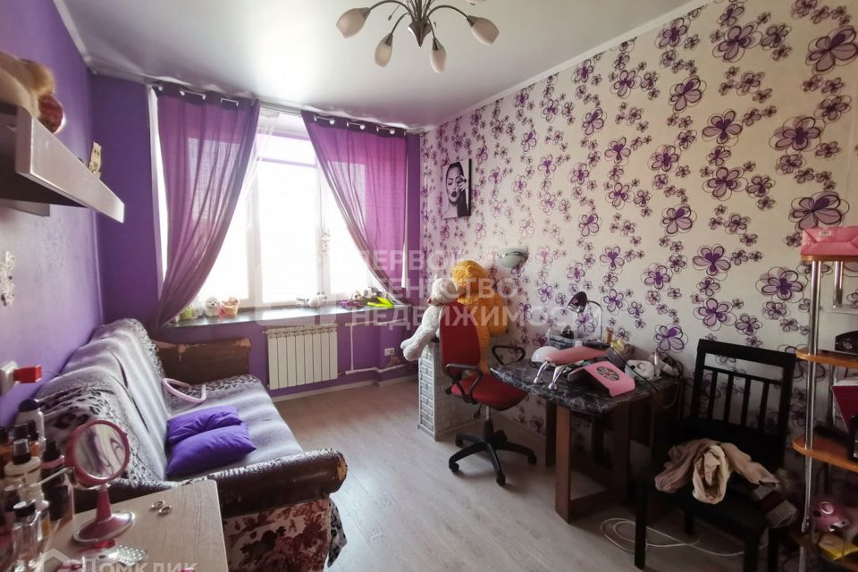 Продаётся 4-комнатная квартира, 86 м²