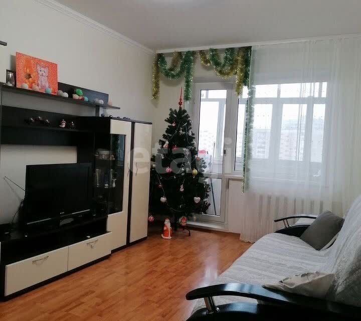 Продаётся 4-комнатная квартира, 69.5 м²
