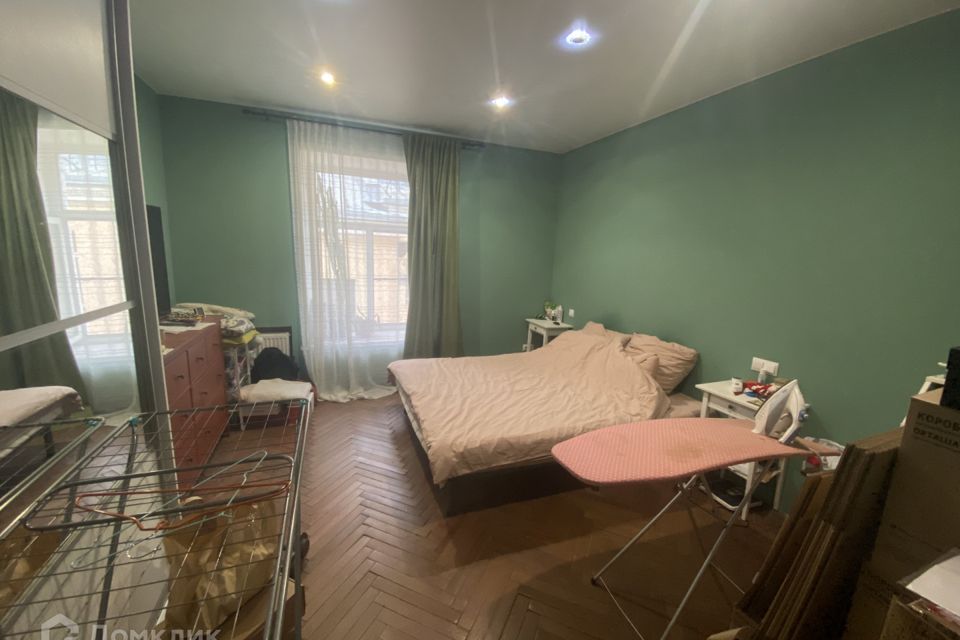 Продаётся 5-комнатная квартира, 142.9 м²