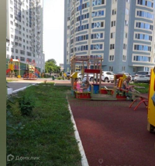 Продаётся 1-комнатная квартира, 57.3 м²