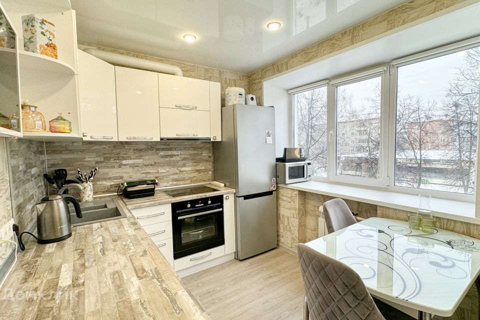 Продаётся 3-комнатная квартира, 59.5 м²