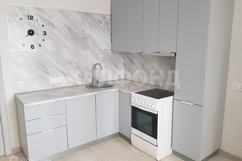 Сдаётся 1-комнатная квартира, 42 м²