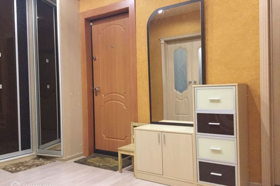 Продаётся 2-комнатная квартира, 76.7 м²