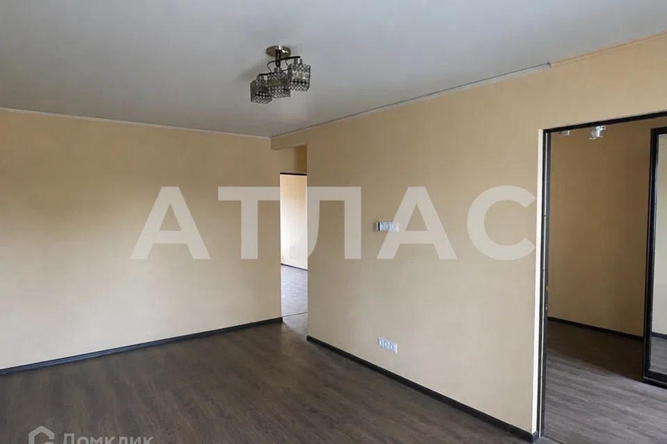 Продаётся 3-комнатная квартира, 57 м²