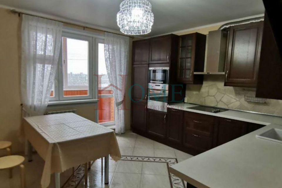 Сдаётся 2-комнатная квартира, 60 м²